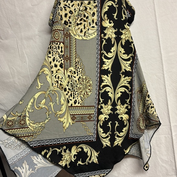 Candy Couture Women’s Strapped Top Size Medium - Picture 6 of 6